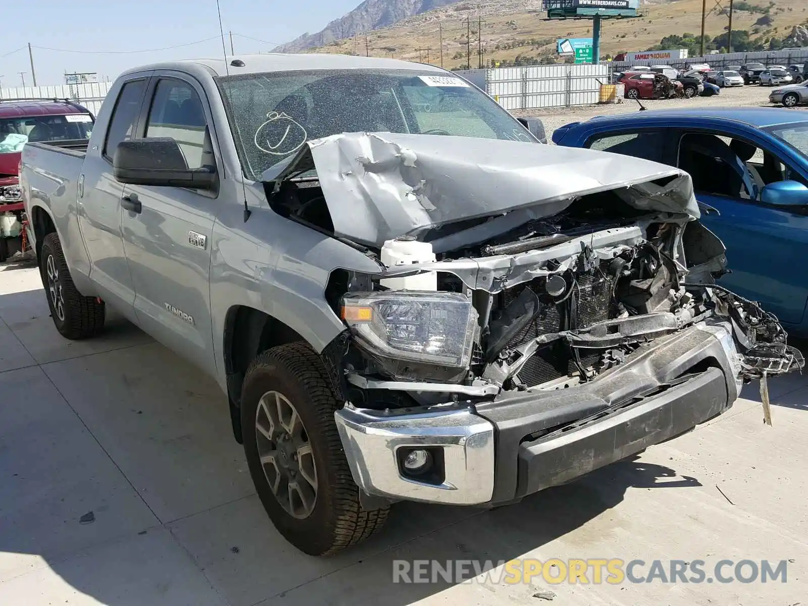 1 Photograph of a damaged car 5TFUY5F13KX819151 TOYOTA TUNDRA 2019