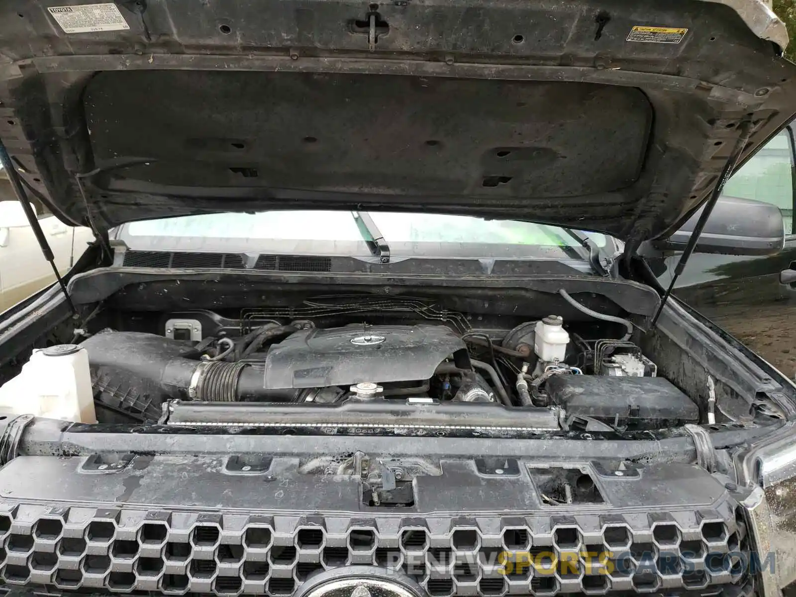 7 Photograph of a damaged car 5TFUY5F13KX834913 TOYOTA TUNDRA 2019