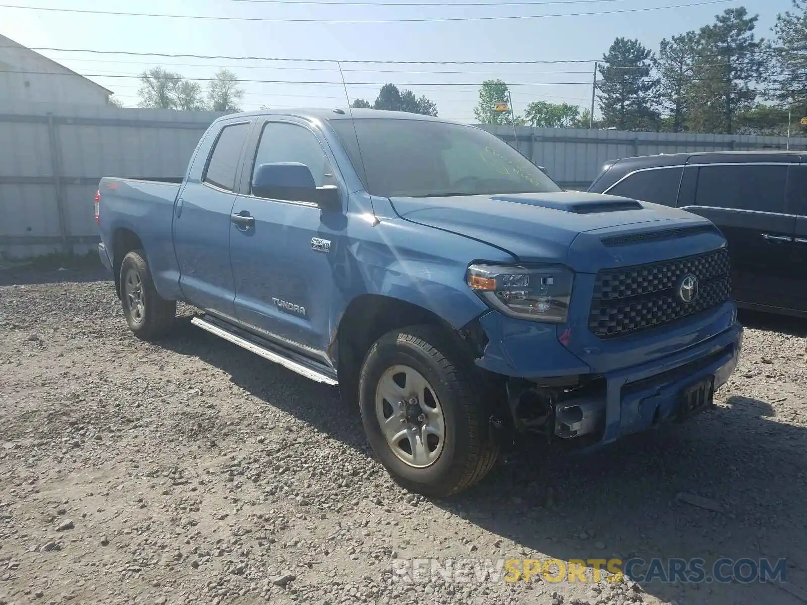 1 Photograph of a damaged car 5TFUY5F13KX842946 TOYOTA TUNDRA 2019