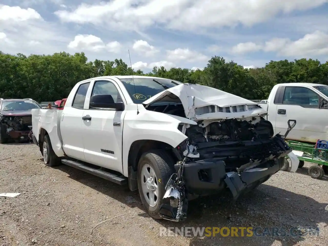 1 Photograph of a damaged car 5TFUY5F13KX845183 TOYOTA TUNDRA 2019