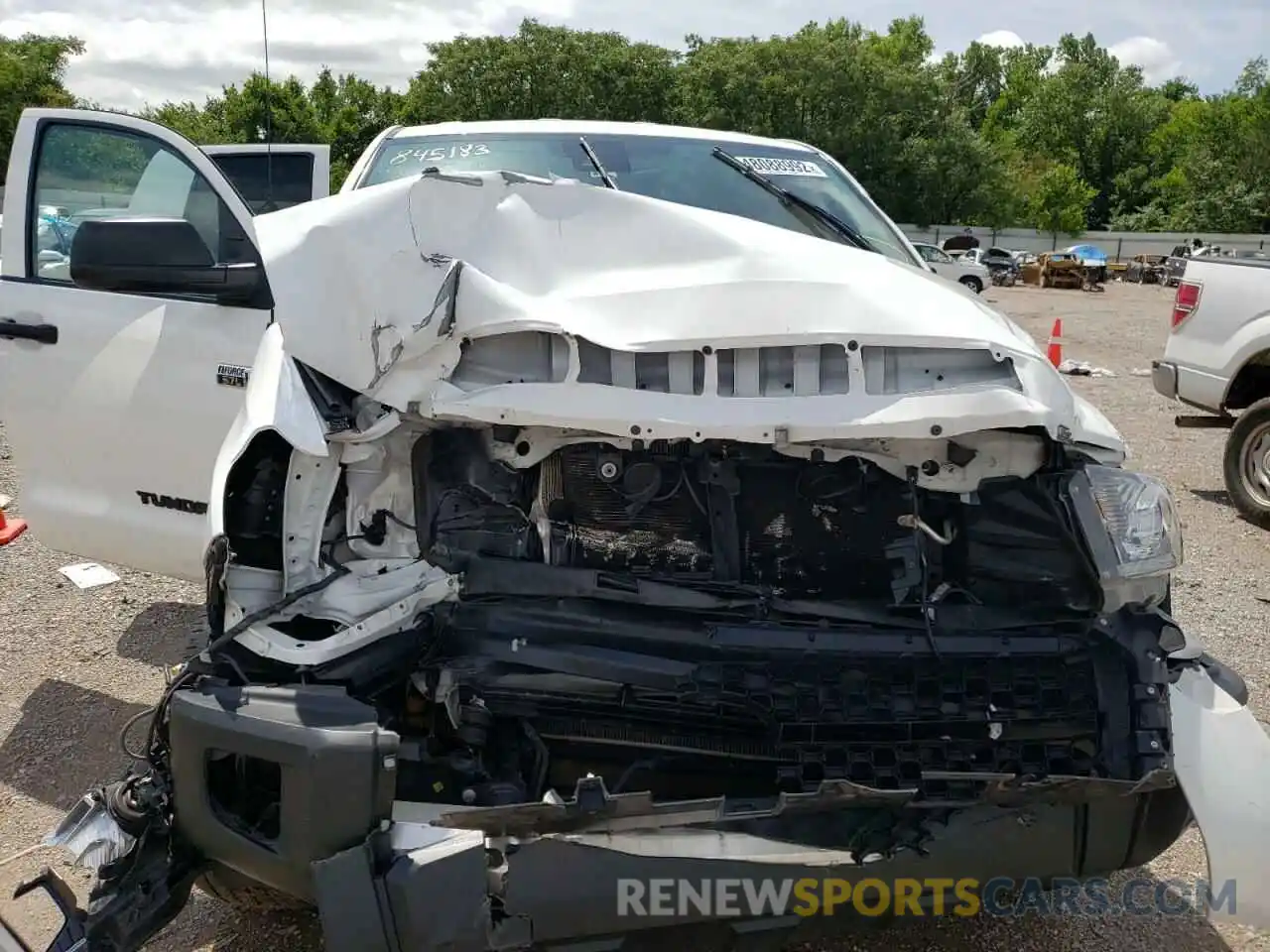 7 Photograph of a damaged car 5TFUY5F13KX845183 TOYOTA TUNDRA 2019