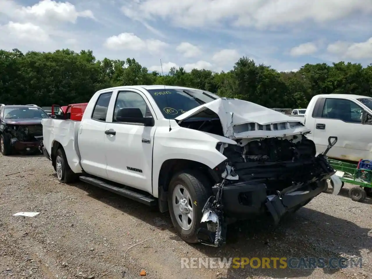 9 Photograph of a damaged car 5TFUY5F13KX845183 TOYOTA TUNDRA 2019