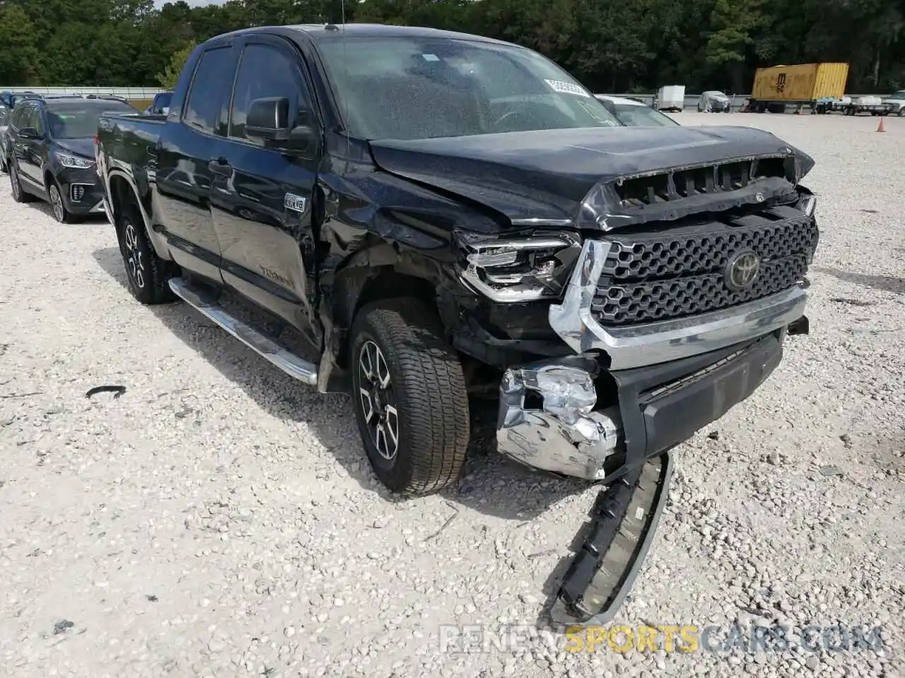 1 Photograph of a damaged car 5TFUY5F13KX845216 TOYOTA TUNDRA 2019