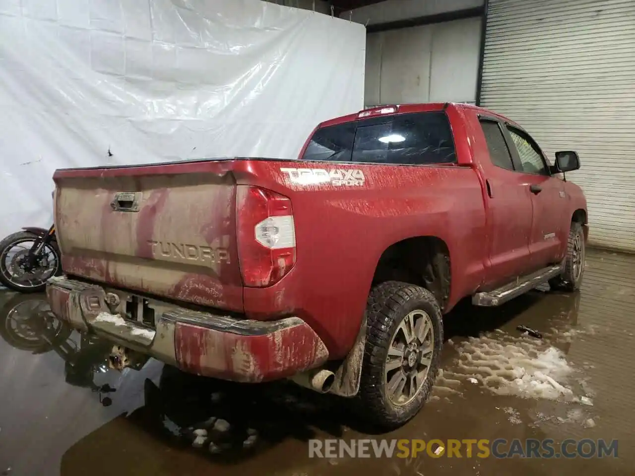 4 Photograph of a damaged car 5TFUY5F13KX866860 TOYOTA TUNDRA 2019