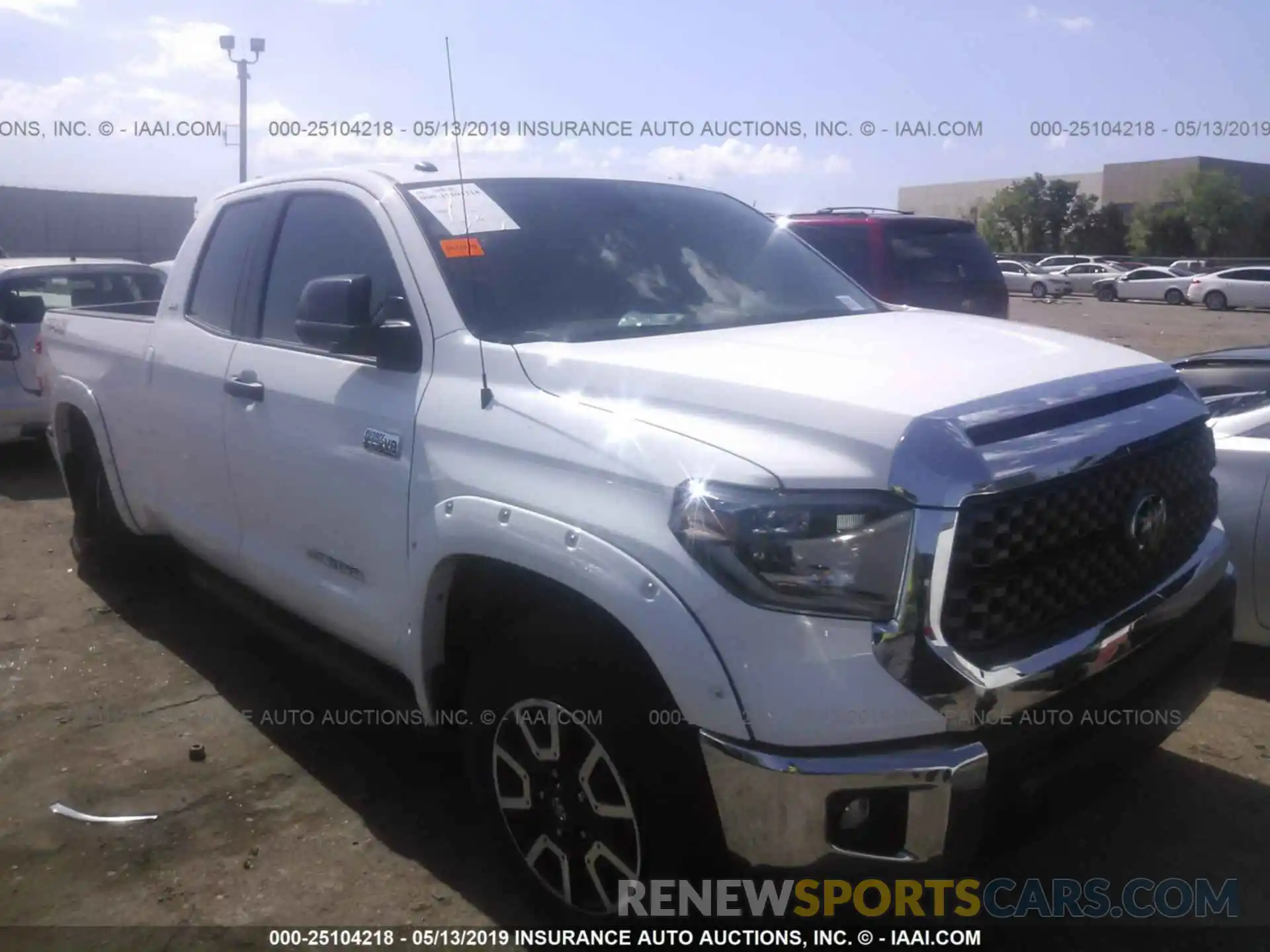 1 Photograph of a damaged car 5TFUY5F14KX790694 TOYOTA TUNDRA 2019