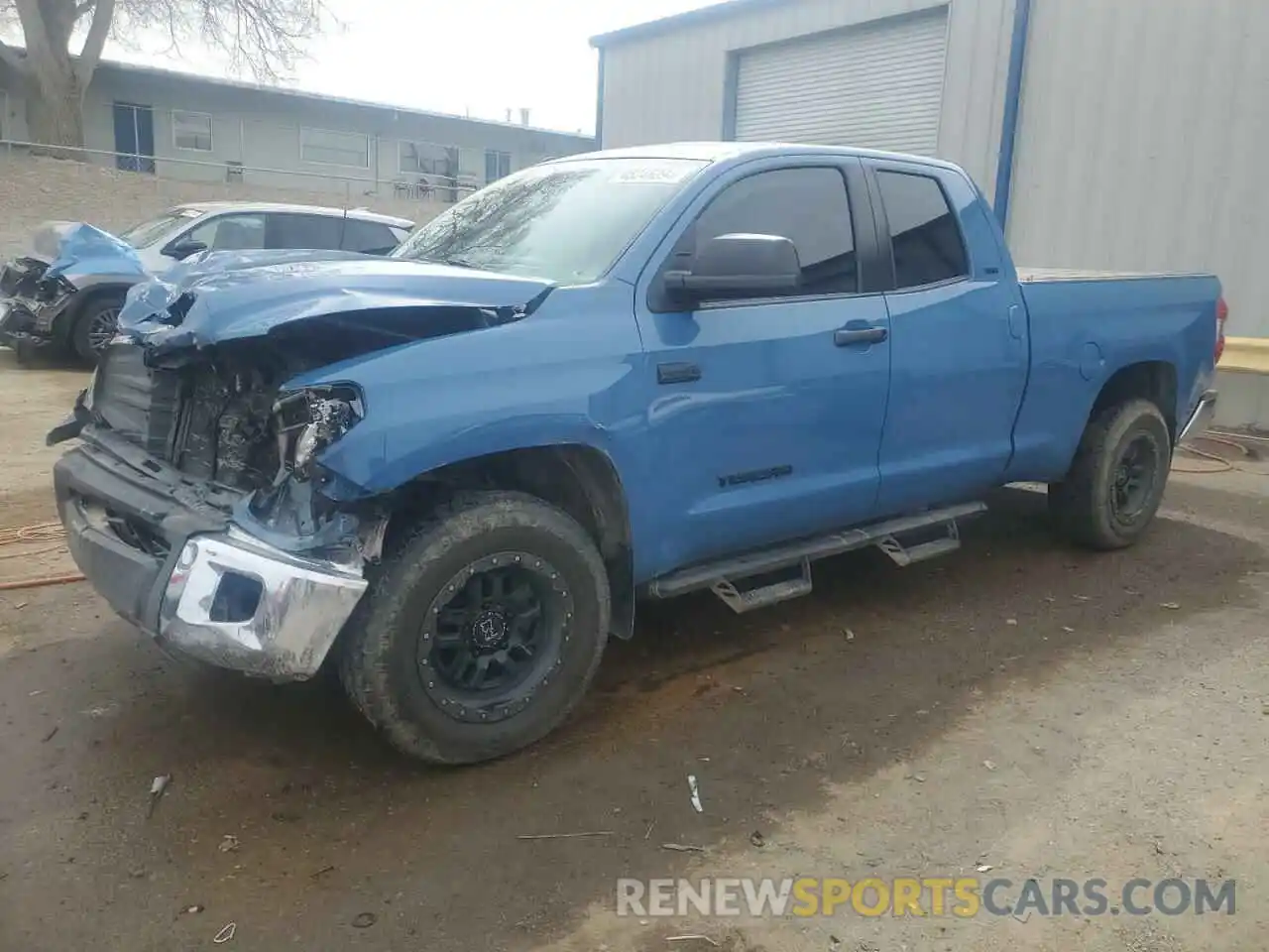 1 Photograph of a damaged car 5TFUY5F14KX826156 TOYOTA TUNDRA 2019