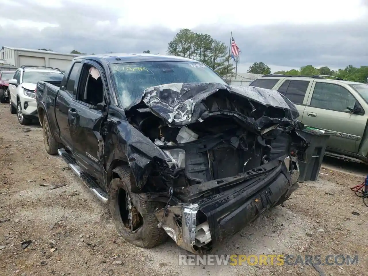 1 Photograph of a damaged car 5TFUY5F14KX832863 TOYOTA TUNDRA 2019