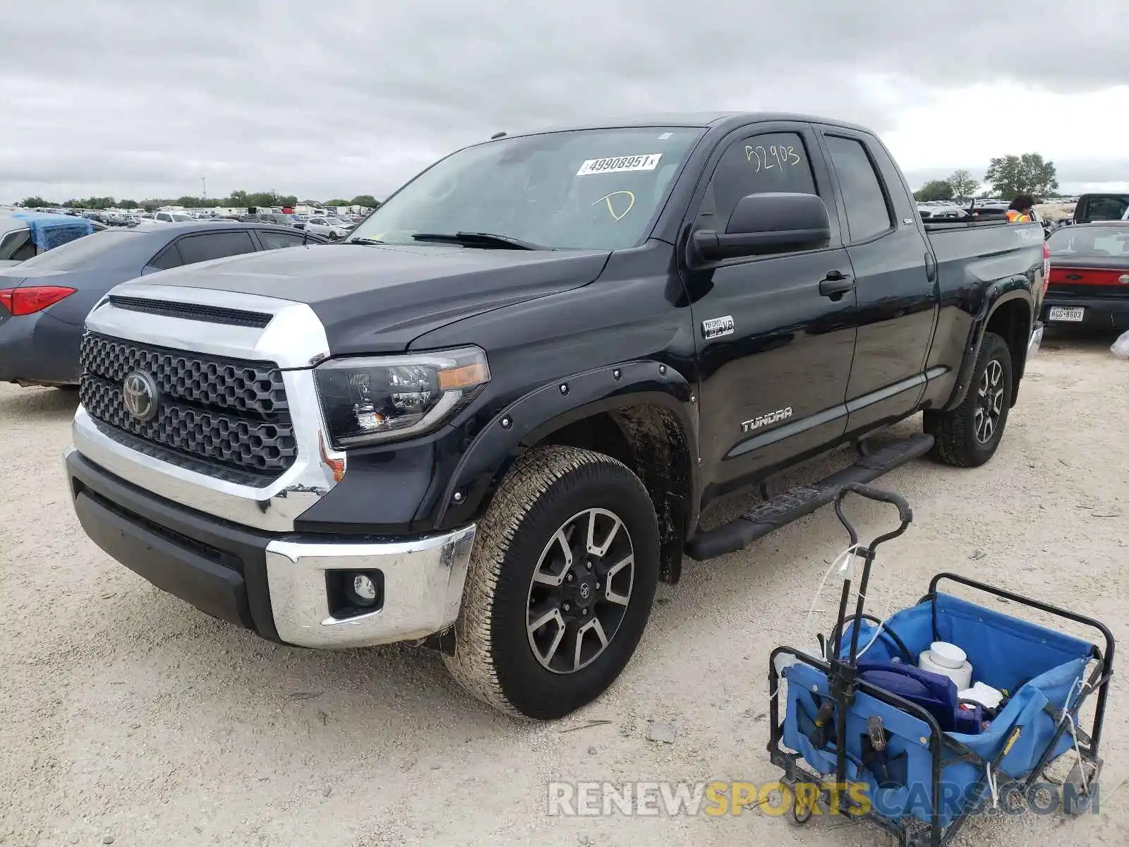 2 Photograph of a damaged car 5TFUY5F14KX833205 TOYOTA TUNDRA 2019