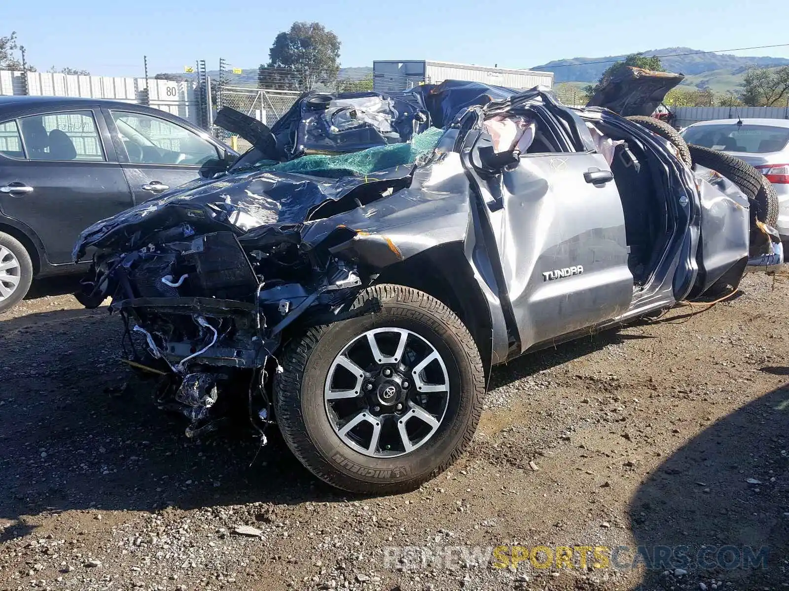 2 Photograph of a damaged car 5TFUY5F14KX851008 TOYOTA TUNDRA 2019