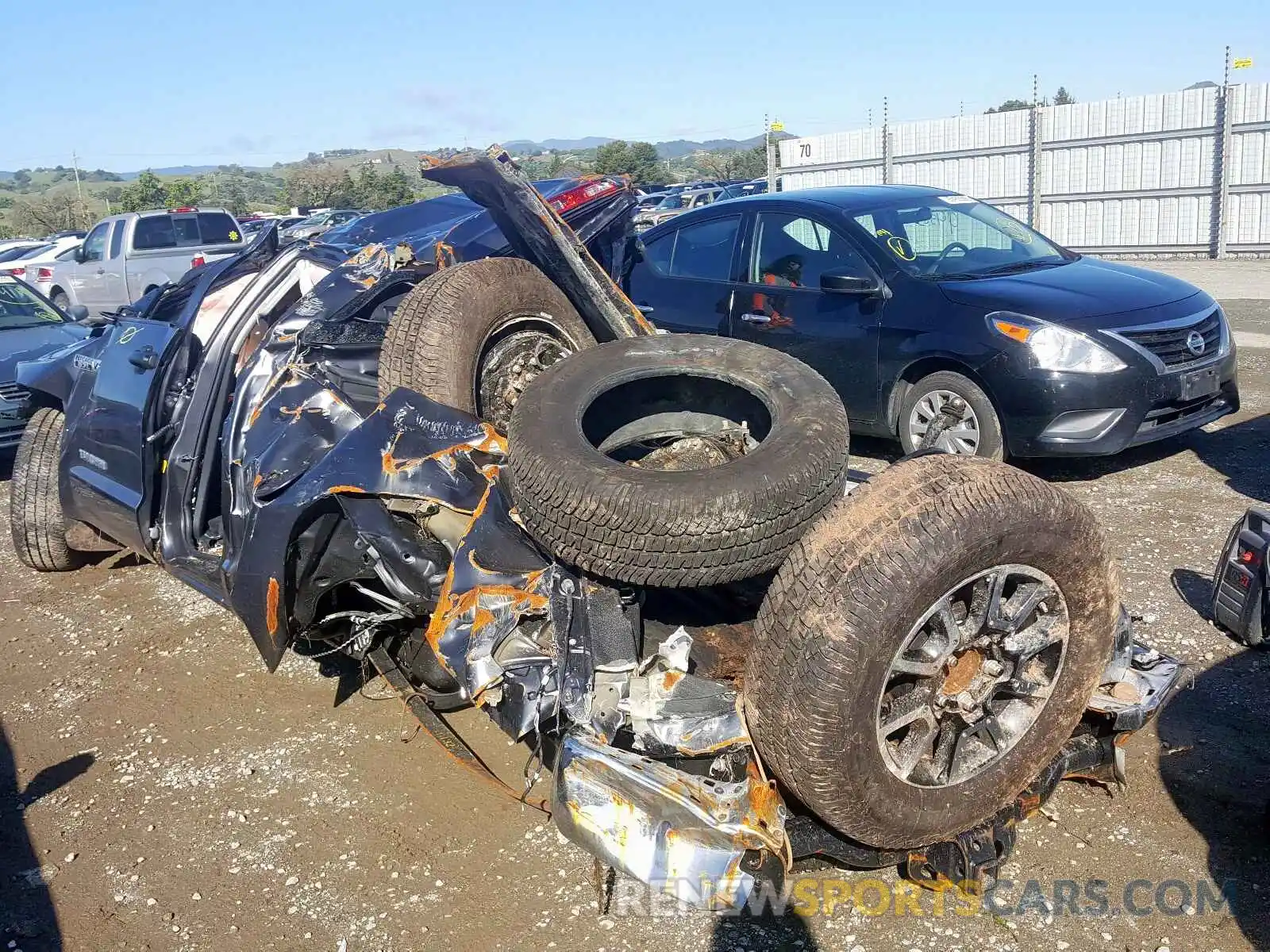 3 Photograph of a damaged car 5TFUY5F14KX851008 TOYOTA TUNDRA 2019