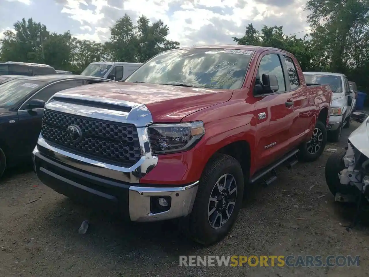 2 Photograph of a damaged car 5TFUY5F15KX834752 TOYOTA TUNDRA 2019