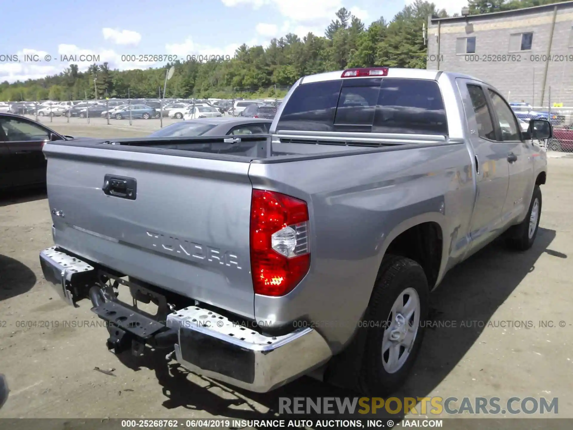 4 Photograph of a damaged car 5TFUY5F16KX785576 TOYOTA TUNDRA 2019