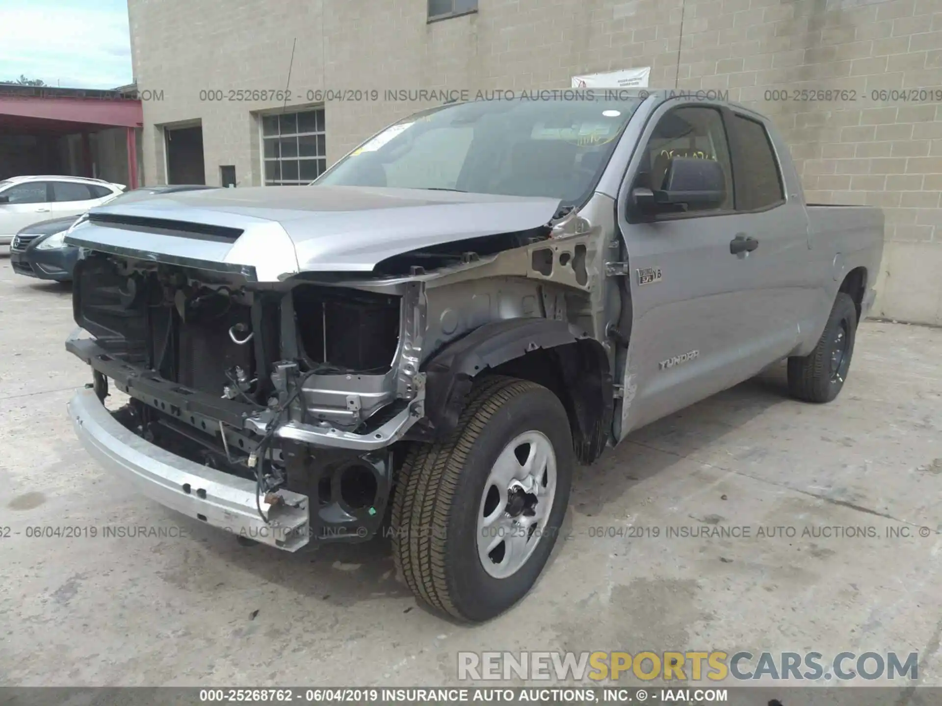 6 Photograph of a damaged car 5TFUY5F16KX785576 TOYOTA TUNDRA 2019