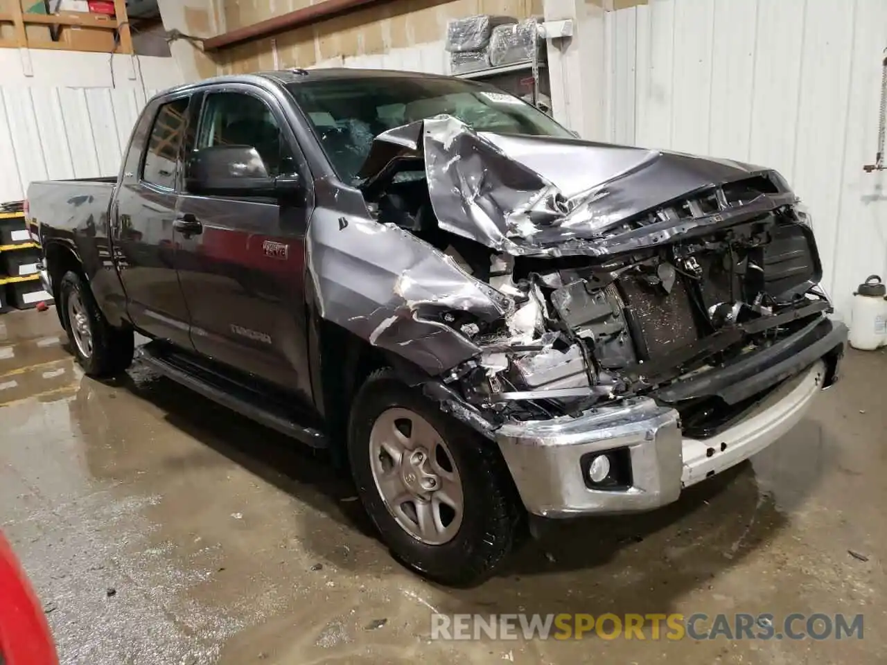 4 Photograph of a damaged car 5TFUY5F16KX805020 TOYOTA TUNDRA 2019