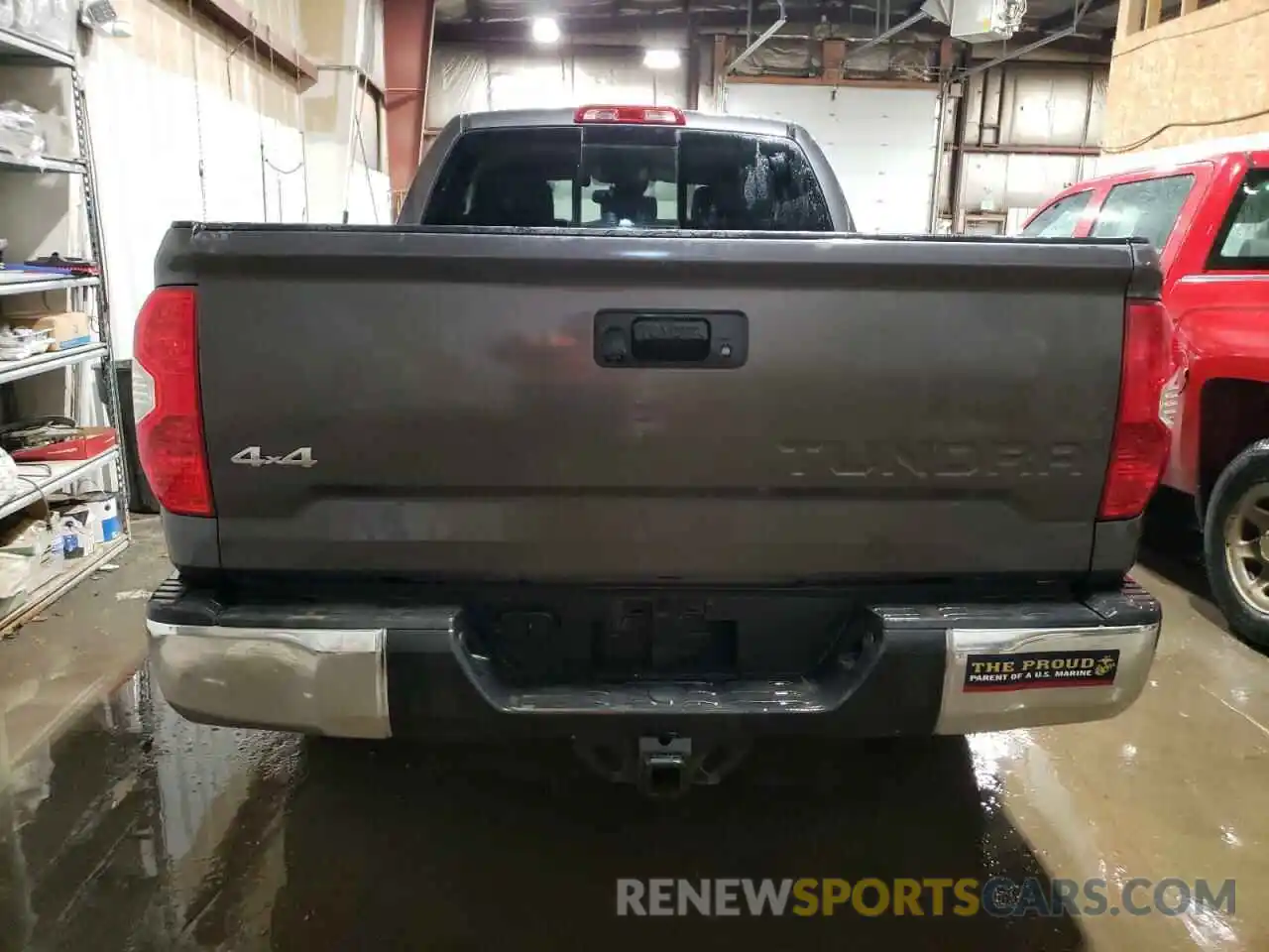 6 Photograph of a damaged car 5TFUY5F16KX805020 TOYOTA TUNDRA 2019