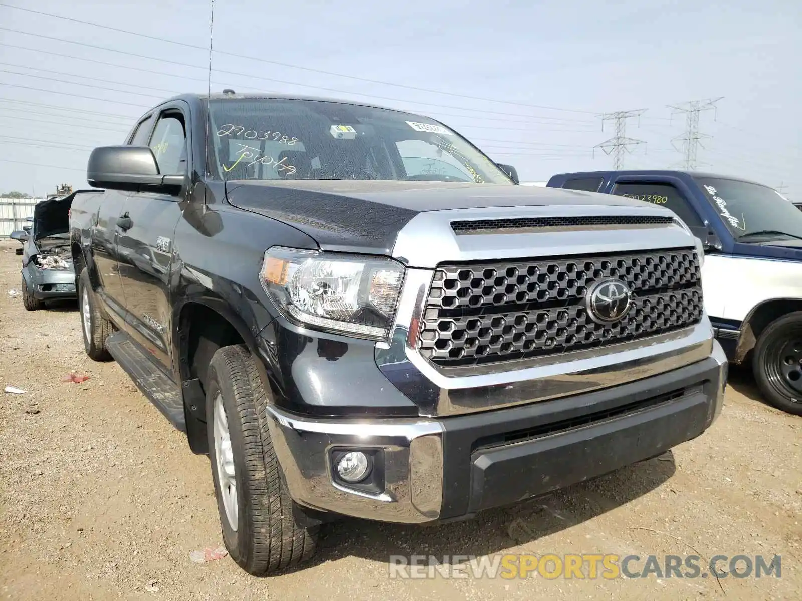 1 Photograph of a damaged car 5TFUY5F16KX813201 TOYOTA TUNDRA 2019