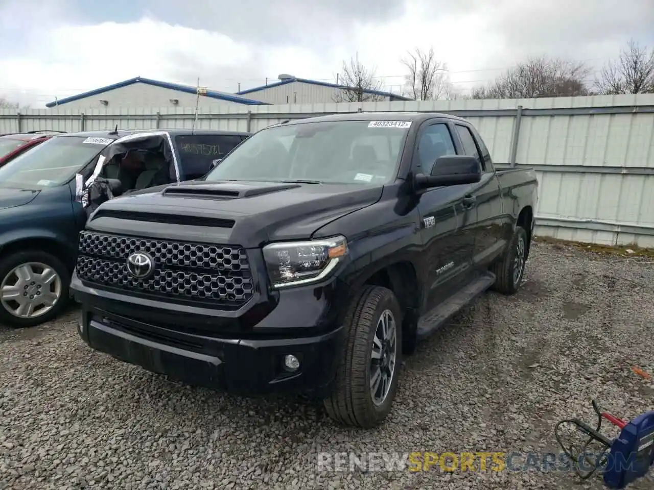 2 Photograph of a damaged car 5TFUY5F16KX841418 TOYOTA TUNDRA 2019