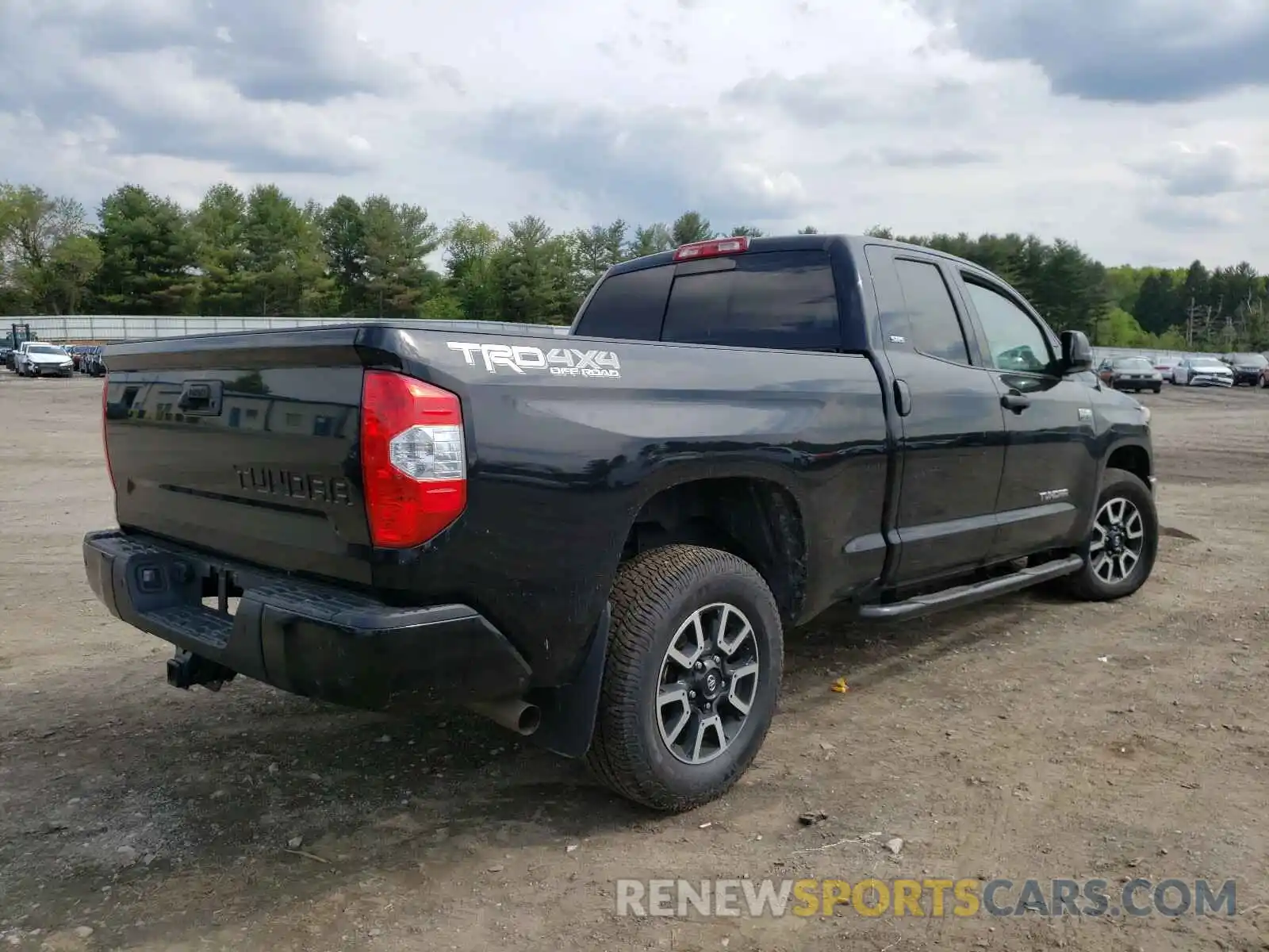 4 Photograph of a damaged car 5TFUY5F16KX846084 TOYOTA TUNDRA 2019