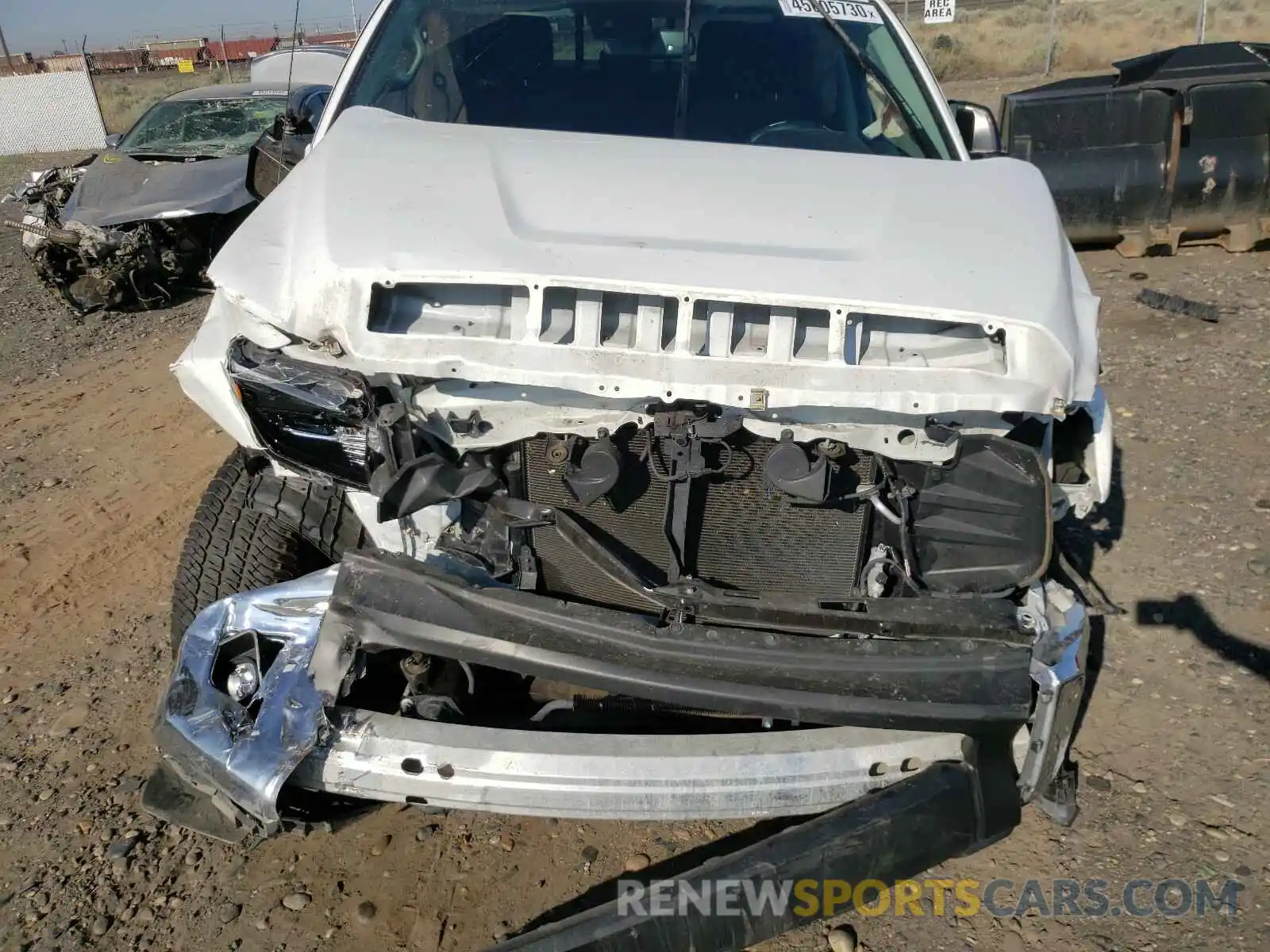 7 Photograph of a damaged car 5TFUY5F17KX794173 TOYOTA TUNDRA 2019