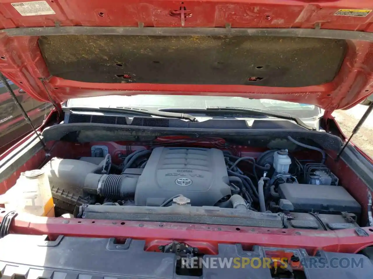 7 Photograph of a damaged car 5TFUY5F17KX804958 TOYOTA TUNDRA 2019