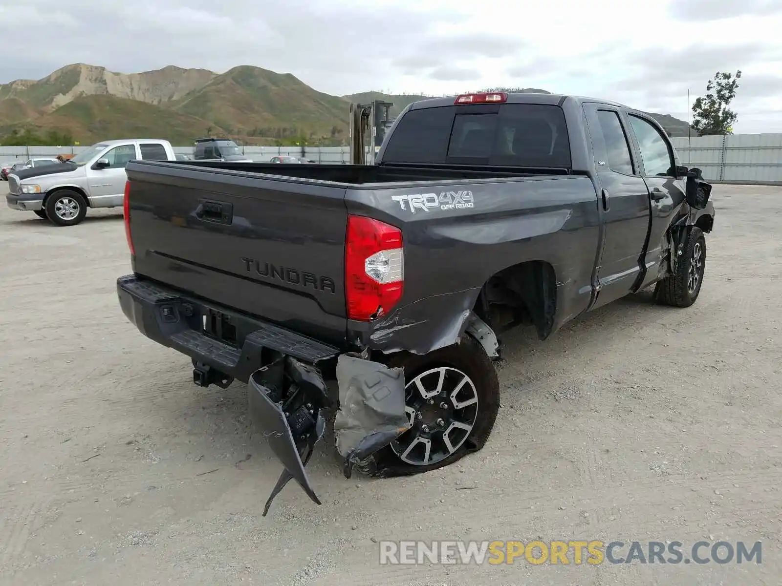 4 Photograph of a damaged car 5TFUY5F17KX816012 TOYOTA TUNDRA 2019