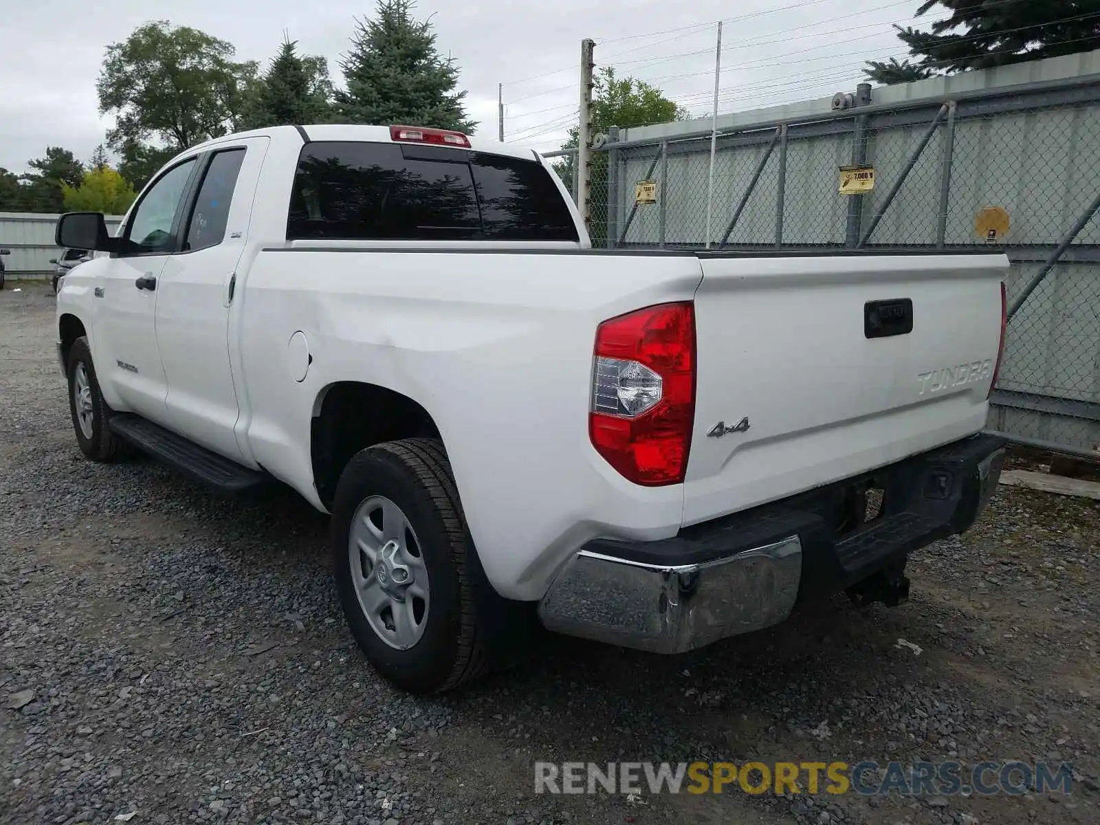 3 Photograph of a damaged car 5TFUY5F17KX842545 TOYOTA TUNDRA 2019