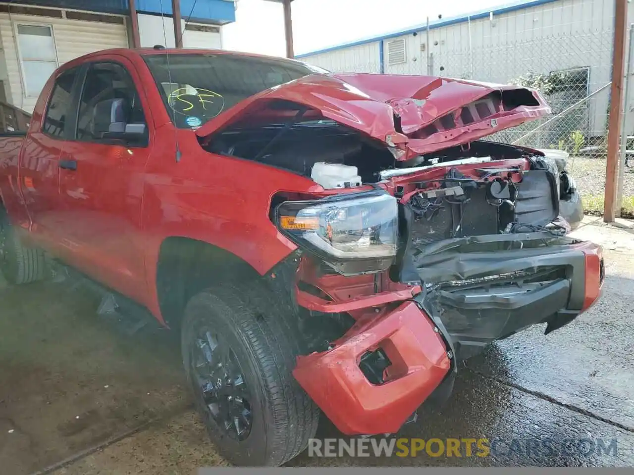 9 Photograph of a damaged car 5TFUY5F17KX854694 TOYOTA TUNDRA 2019