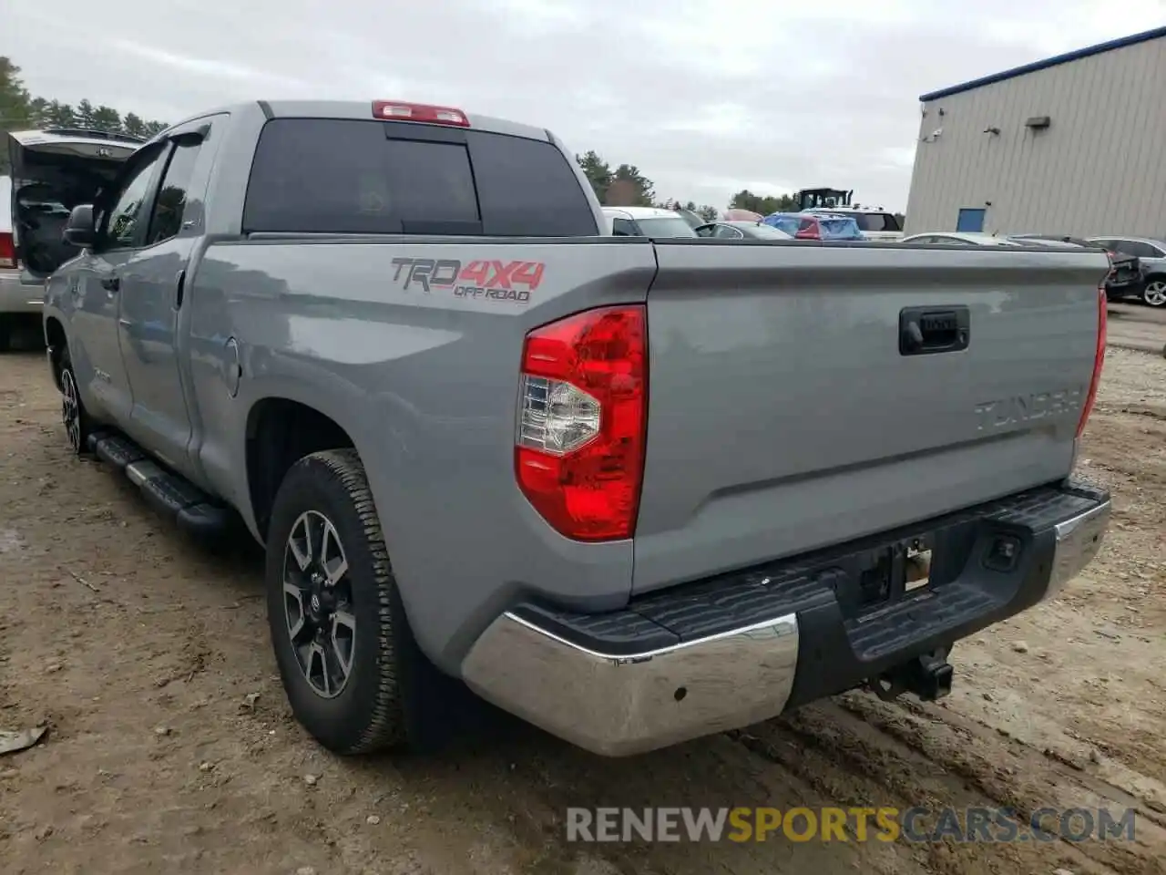 3 Photograph of a damaged car 5TFUY5F18KX813376 TOYOTA TUNDRA 2019