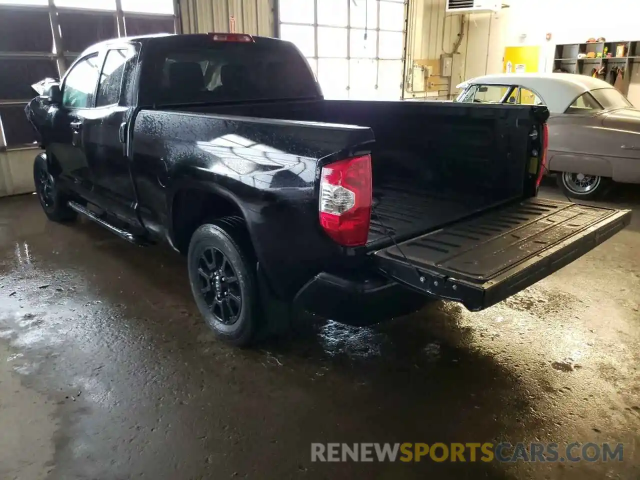 3 Photograph of a damaged car 5TFUY5F18KX816729 TOYOTA TUNDRA 2019