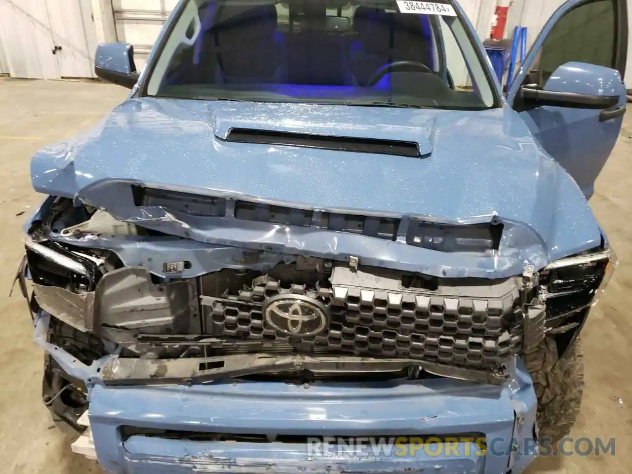 11 Photograph of a damaged car 5TFUY5F19KX778217 TOYOTA TUNDRA 2019