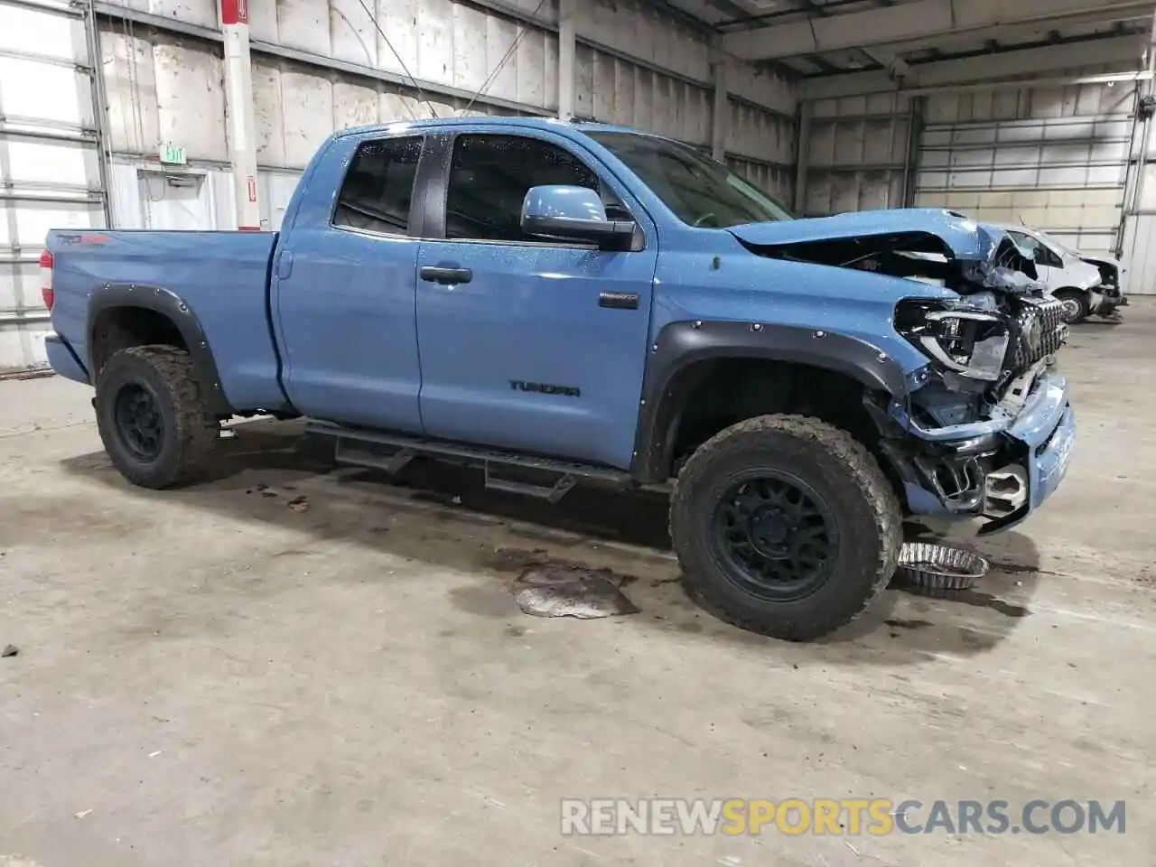 4 Фотография поврежденного автомобиля 5TFUY5F19KX778217 TOYOTA TUNDRA 2019