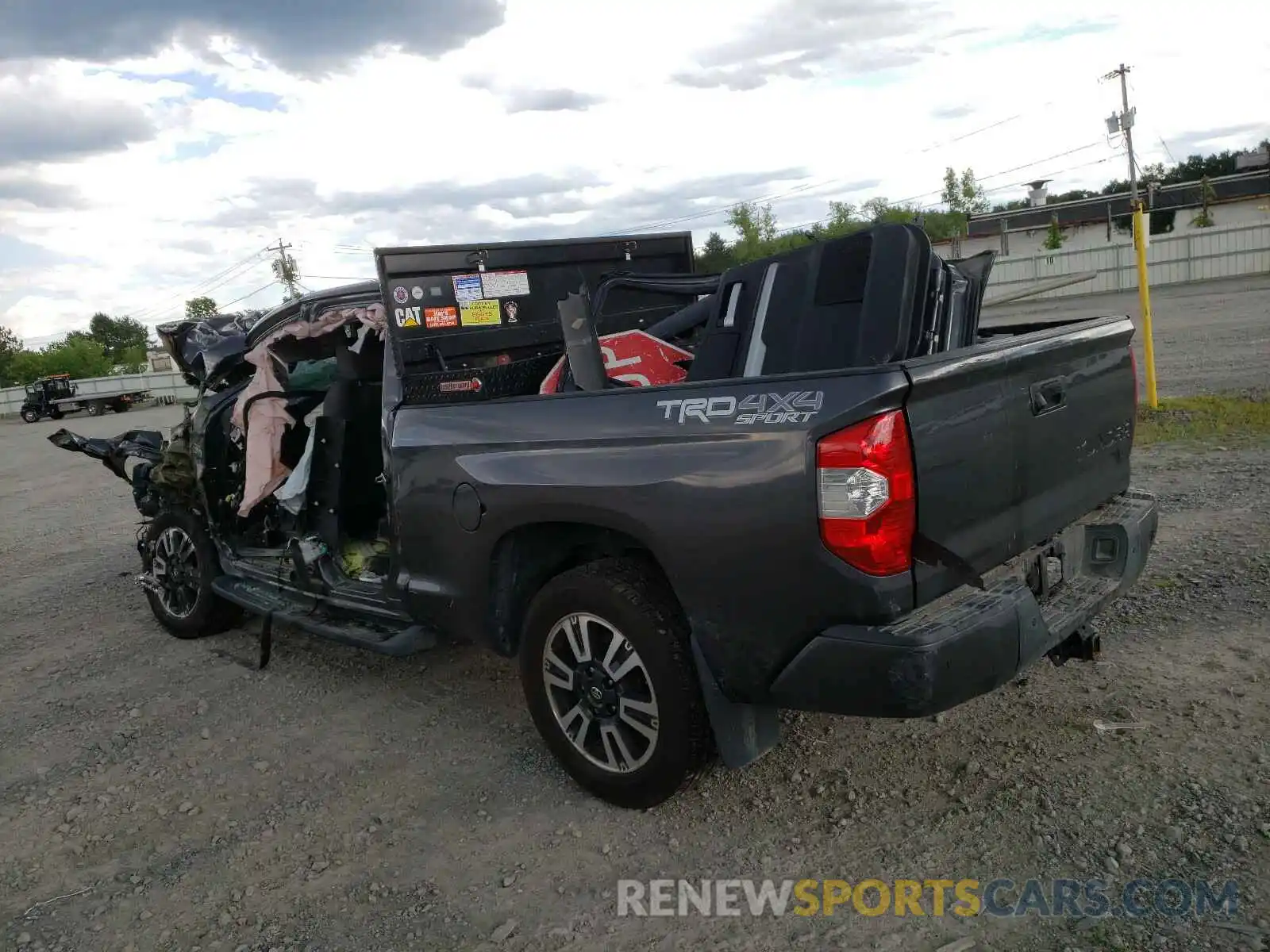 3 Photograph of a damaged car 5TFUY5F19KX781473 TOYOTA TUNDRA 2019