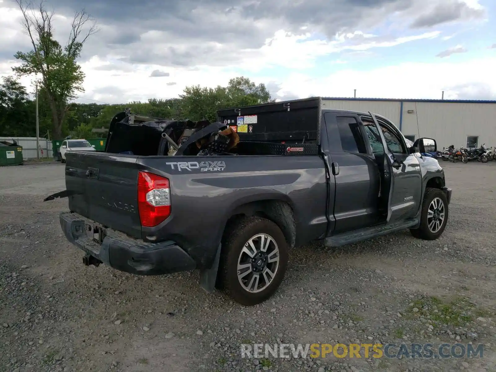 4 Photograph of a damaged car 5TFUY5F19KX781473 TOYOTA TUNDRA 2019