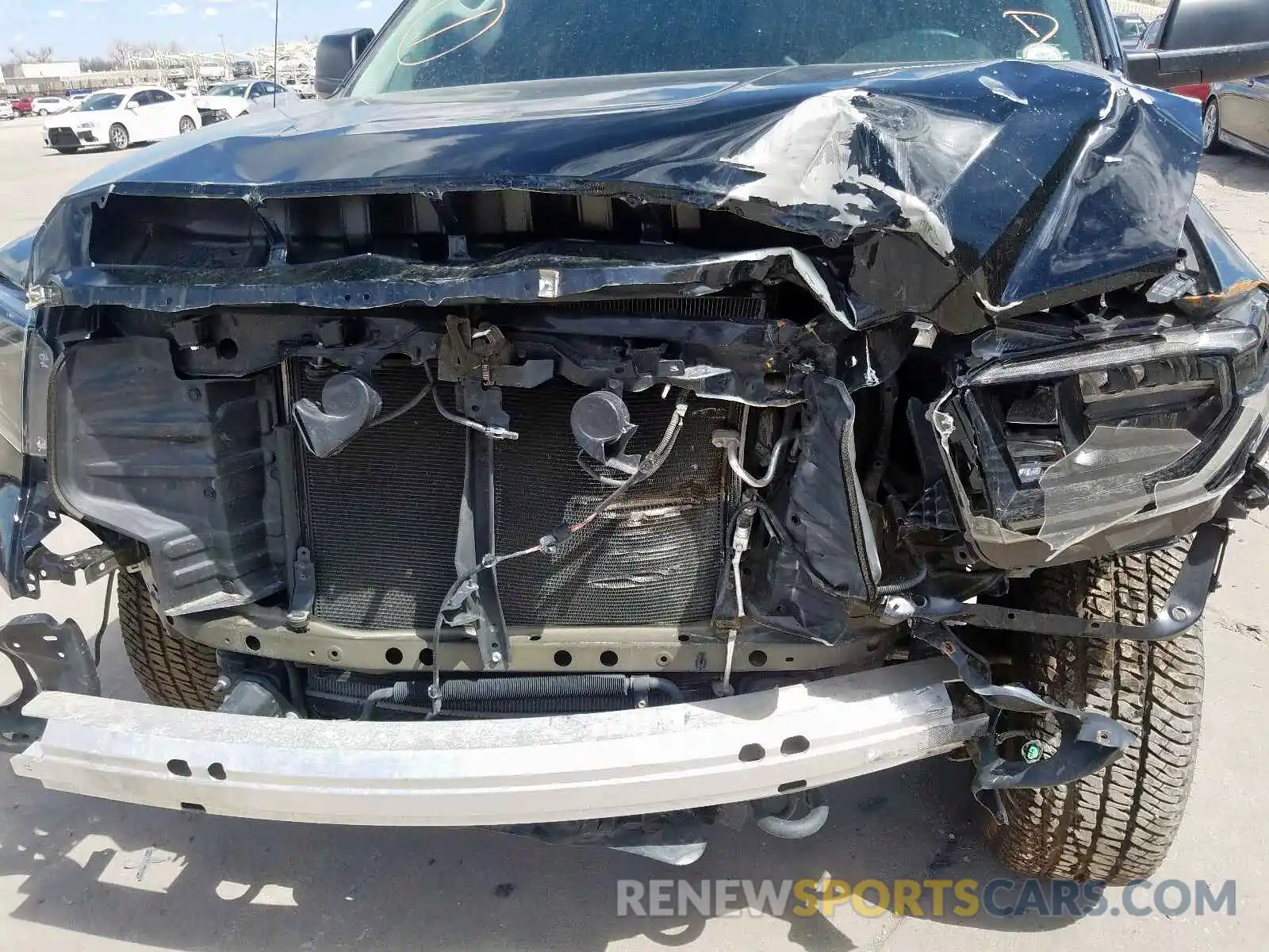 9 Photograph of a damaged car 5TFUY5F19KX788715 TOYOTA TUNDRA 2019