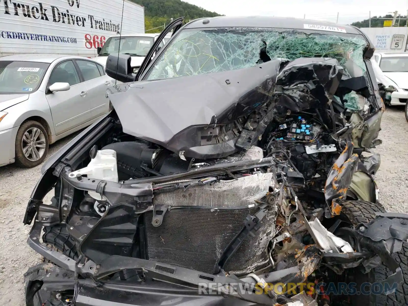 7 Photograph of a damaged car 5TFUY5F19KX796555 TOYOTA TUNDRA 2019