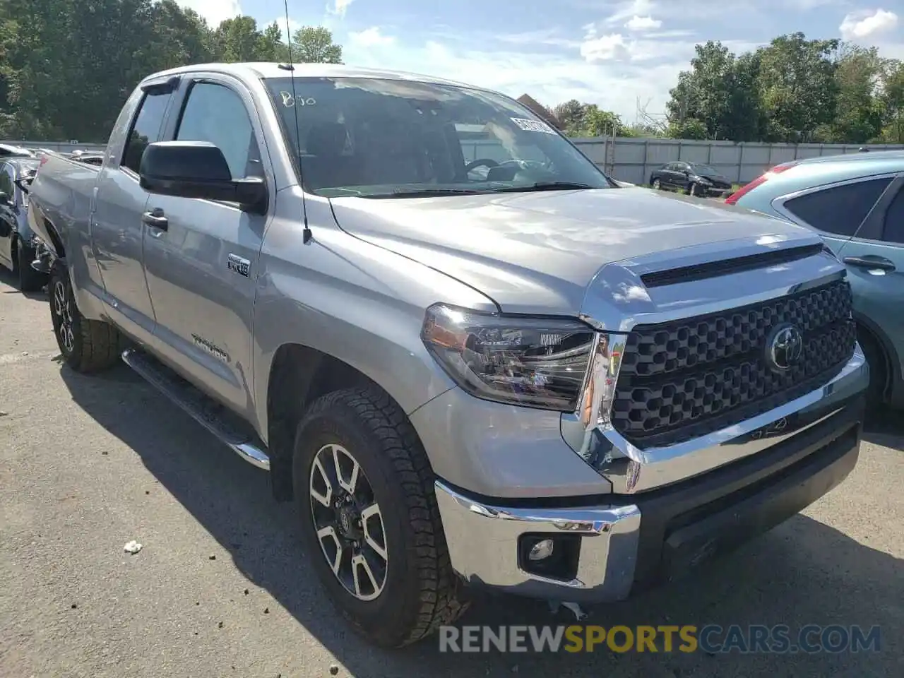 1 Photograph of a damaged car 5TFUY5F19KX817260 TOYOTA TUNDRA 2019