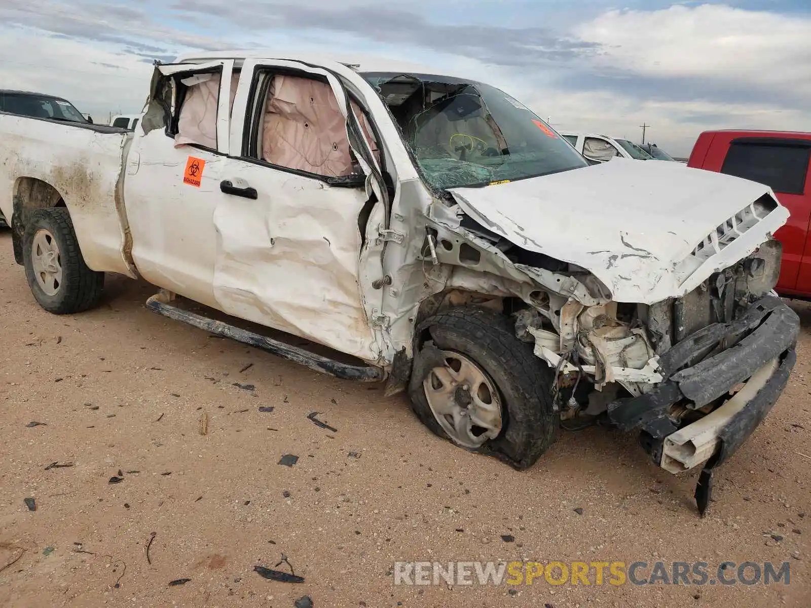 9 Photograph of a damaged car 5TFUY5F19KX839498 TOYOTA TUNDRA 2019