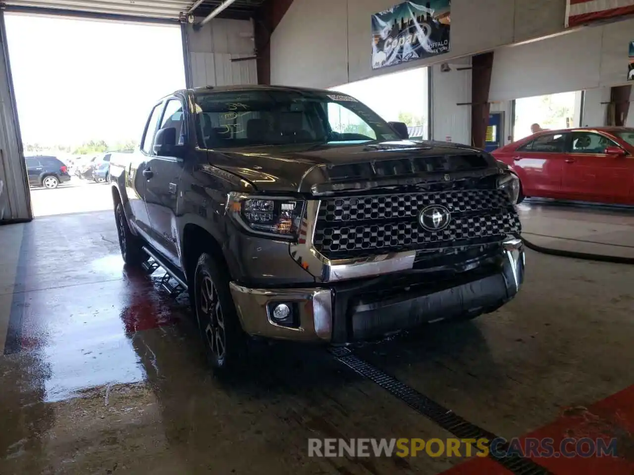 1 Photograph of a damaged car 5TFUY5F1XKX819017 TOYOTA TUNDRA 2019