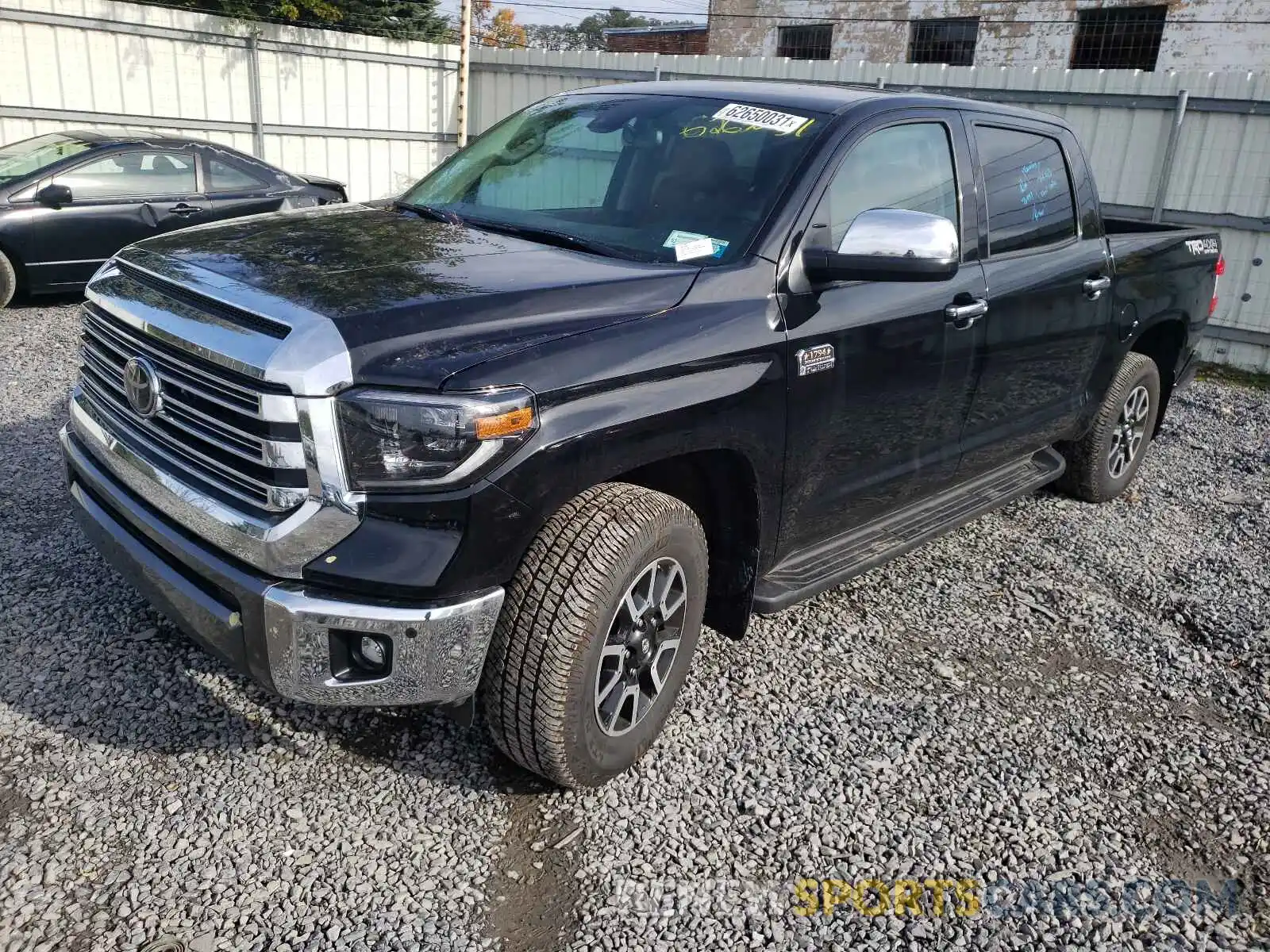 2 Photograph of a damaged car 5TFAY5F10LX881370 TOYOTA TUNDRA 2020