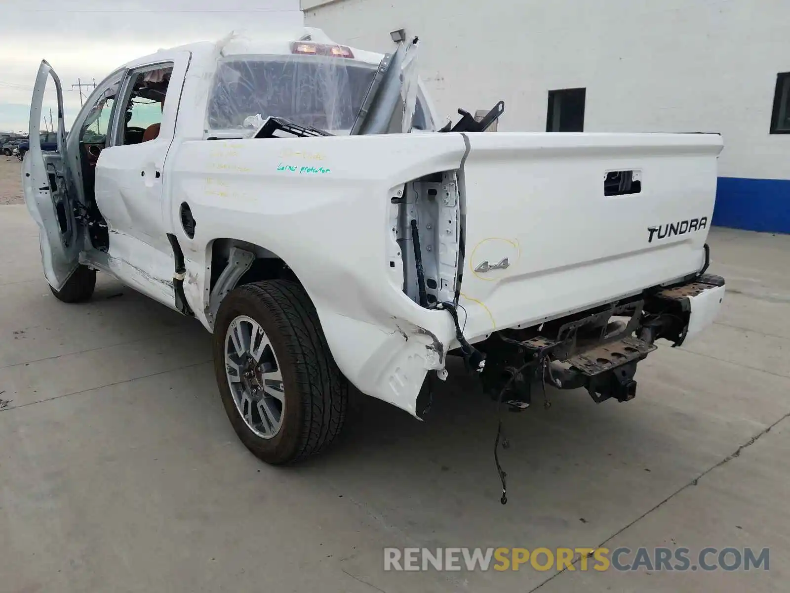 3 Photograph of a damaged car 5TFAY5F11LX900752 TOYOTA TUNDRA 2020