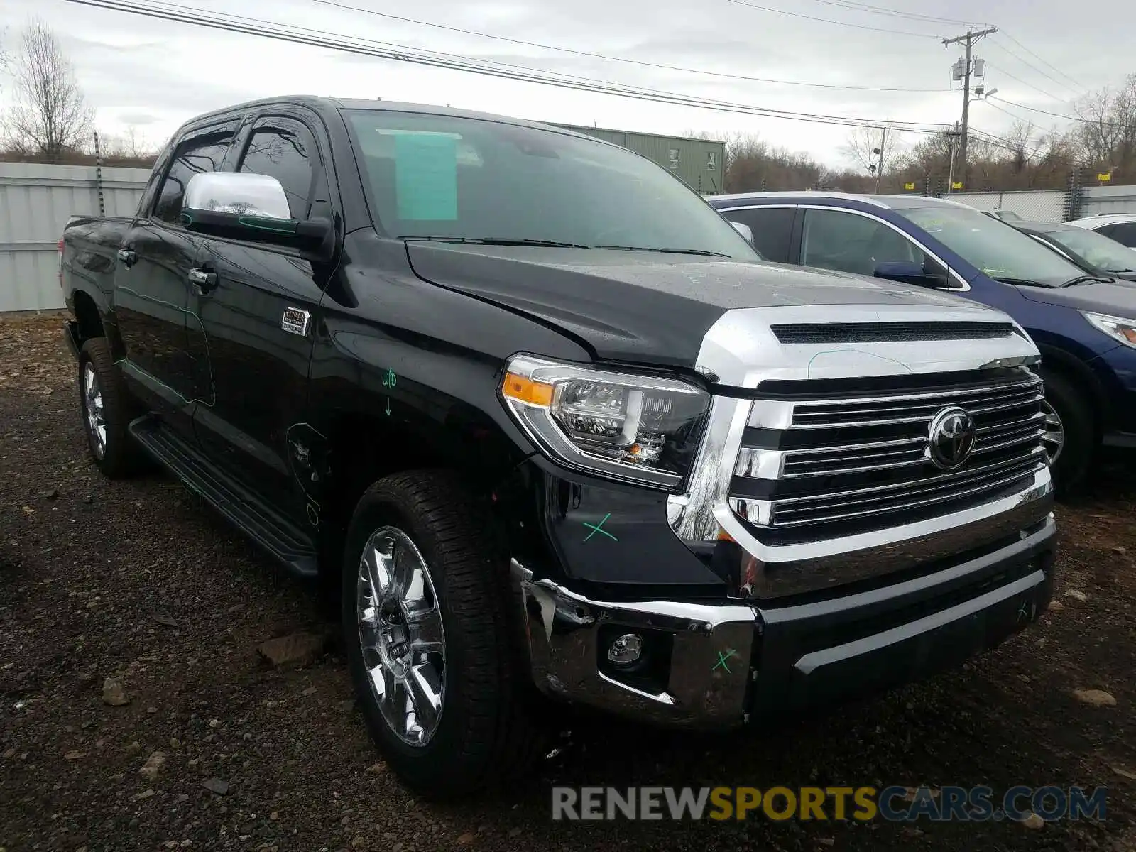 1 Photograph of a damaged car 5TFAY5F12LX927961 TOYOTA TUNDRA 2020