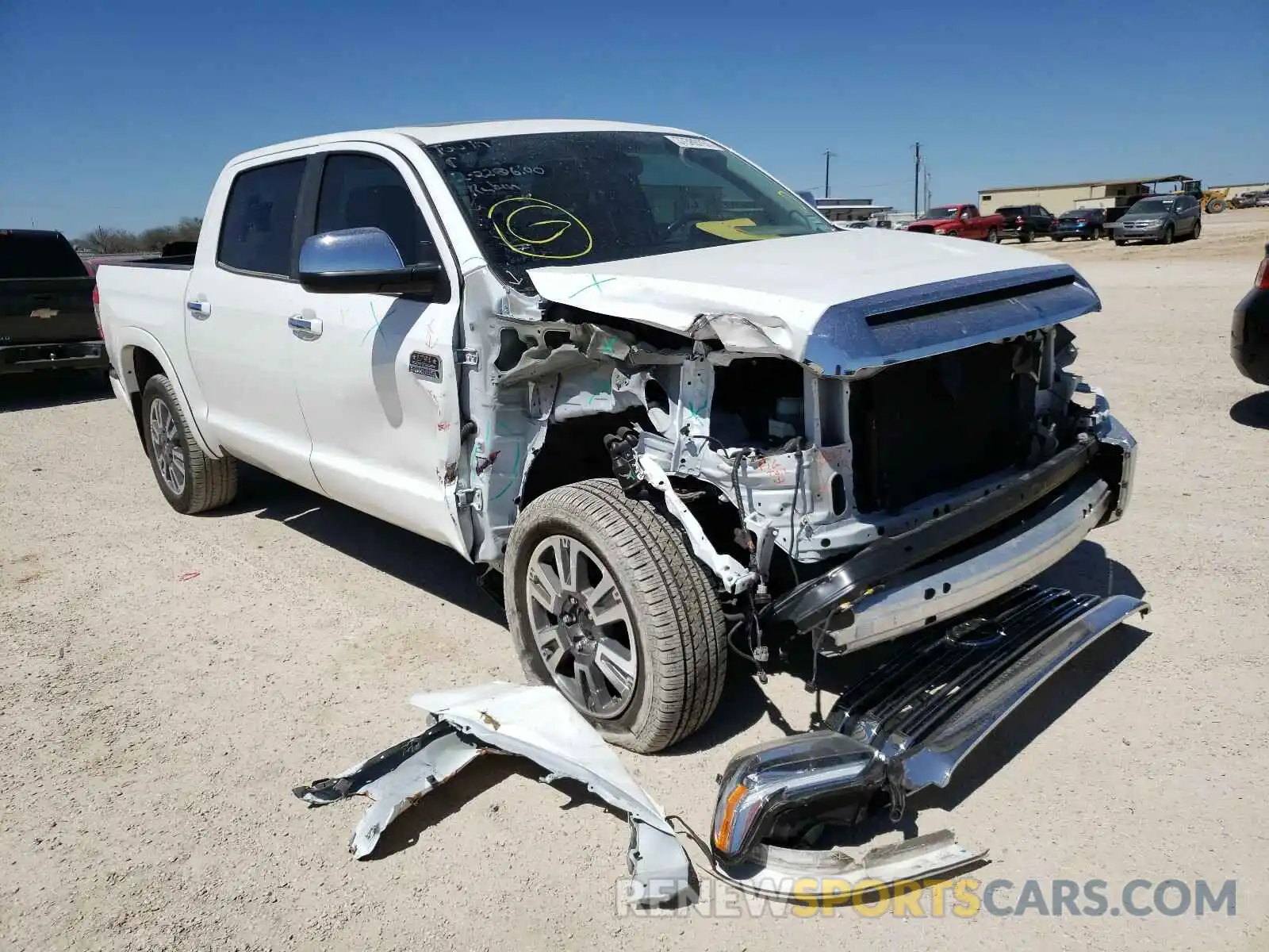 1 Photograph of a damaged car 5TFAY5F12LX947630 TOYOTA TUNDRA 2020