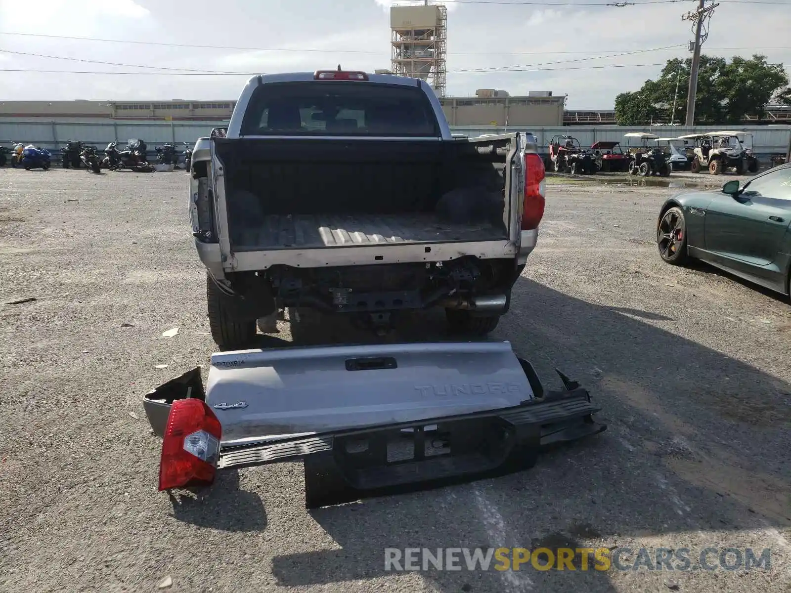 9 Photograph of a damaged car 5TFAY5F14LX930442 TOYOTA TUNDRA 2020