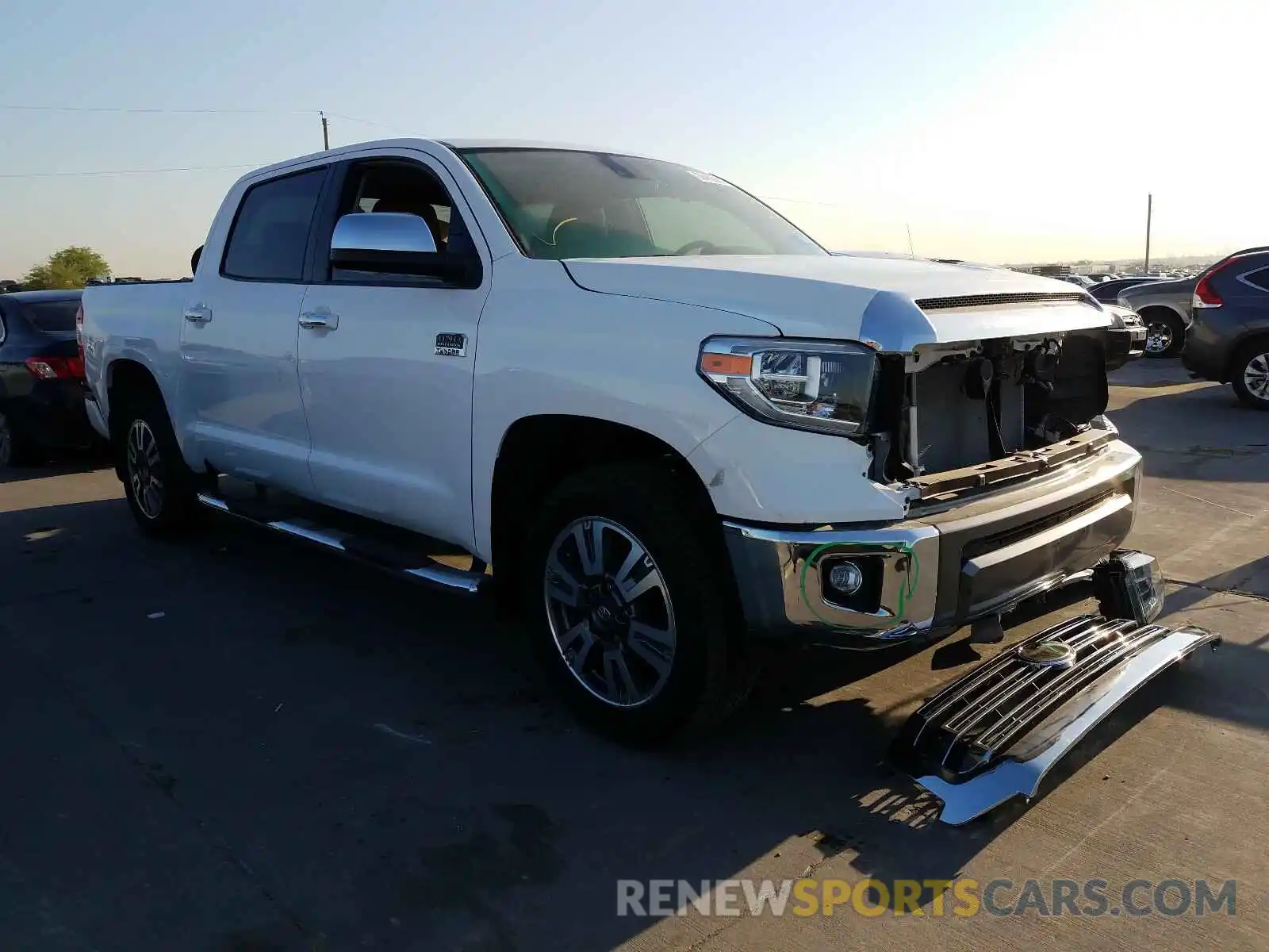 1 Photograph of a damaged car 5TFAY5F14LX948102 TOYOTA TUNDRA 2020