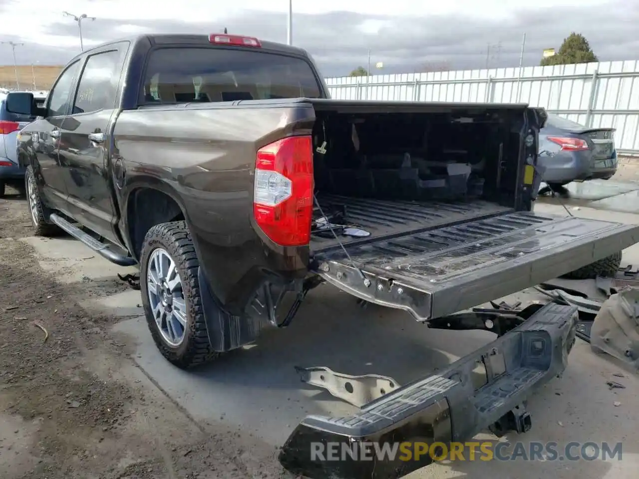 3 Photograph of a damaged car 5TFAY5F15LX929140 TOYOTA TUNDRA 2020