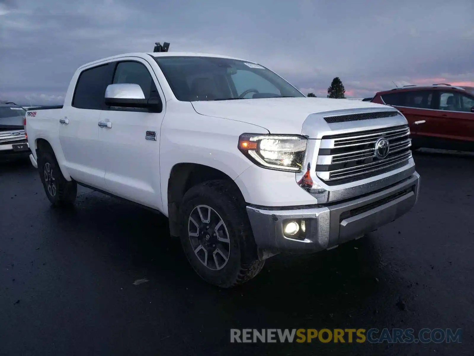 1 Photograph of a damaged car 5TFAY5F16LX911391 TOYOTA TUNDRA 2020