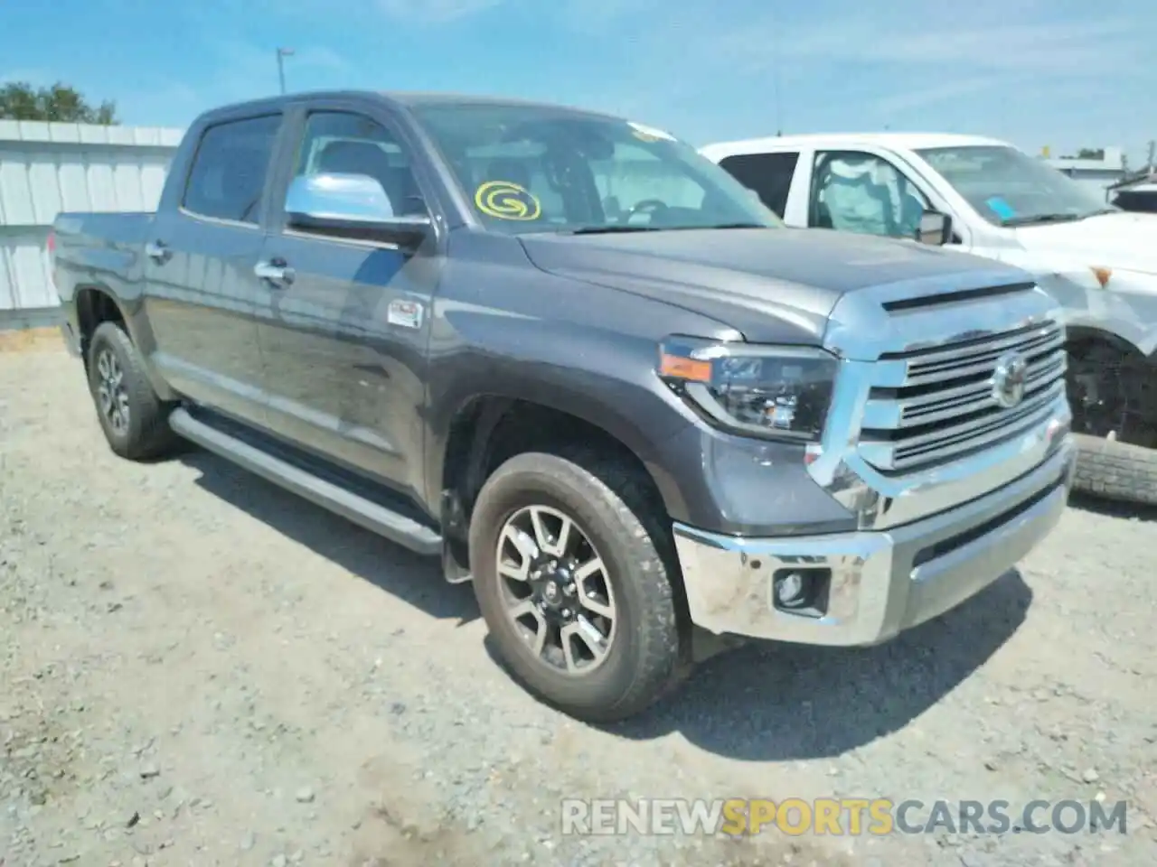 1 Photograph of a damaged car 5TFAY5F17LX902098 TOYOTA TUNDRA 2020