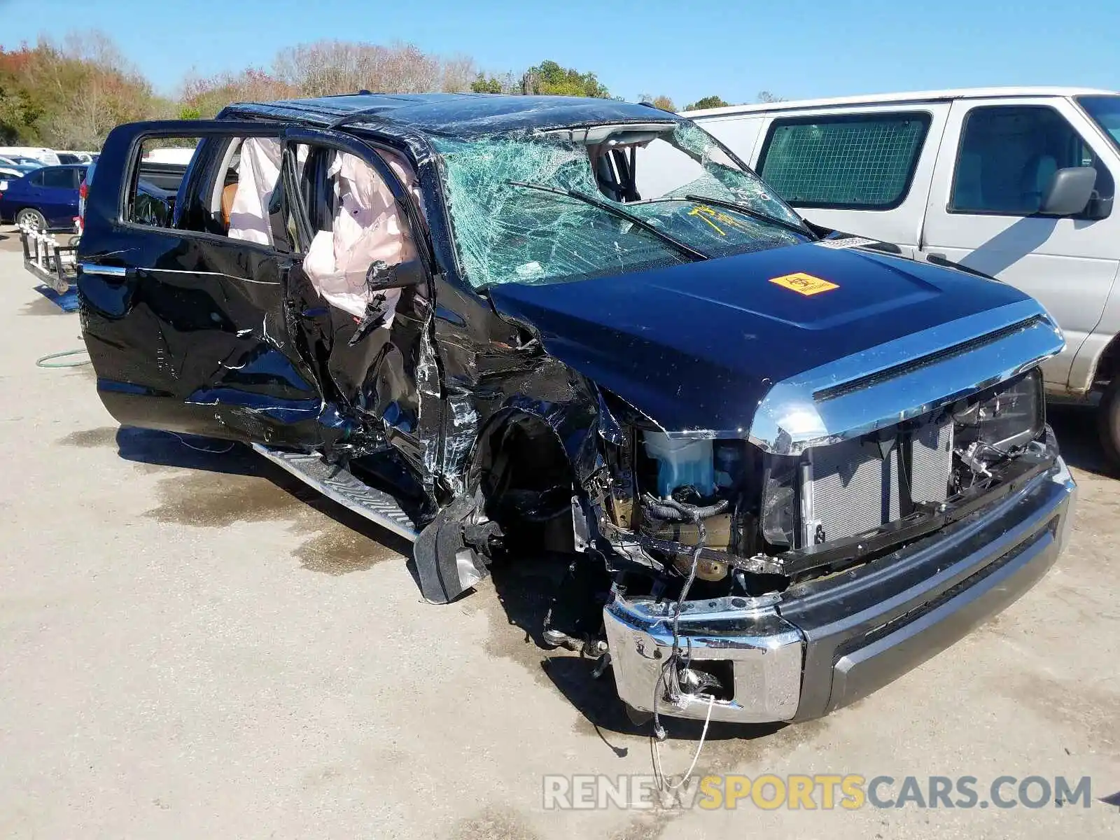 1 Photograph of a damaged car 5TFAY5F19LX890150 TOYOTA TUNDRA 2020