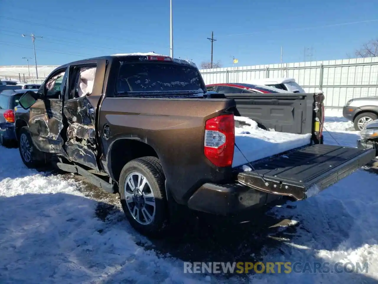 3 Фотография поврежденного автомобиля 5TFAY5F19LX902300 TOYOTA TUNDRA 2020