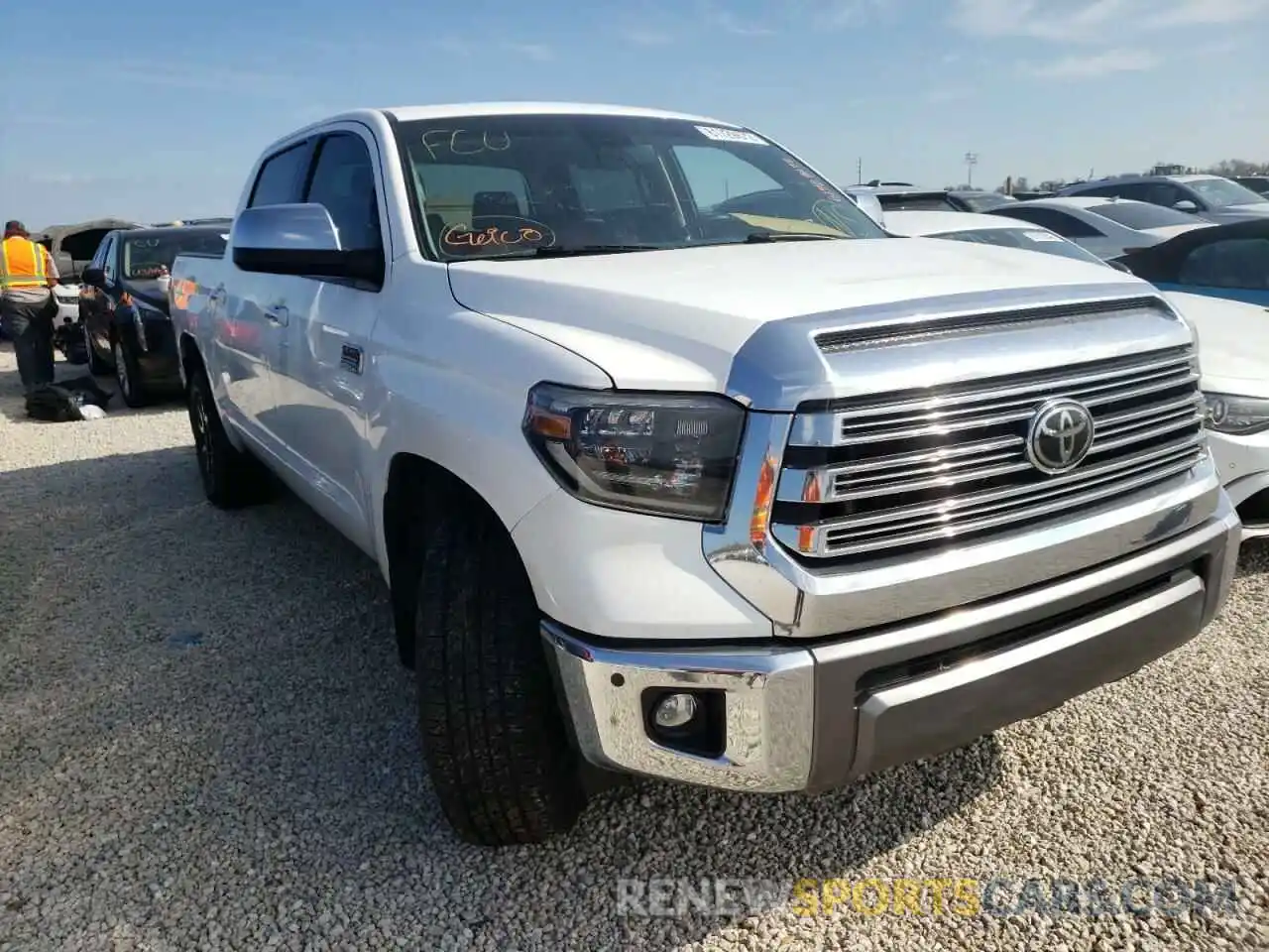 1 Photograph of a damaged car 5TFAY5F19LX905617 TOYOTA TUNDRA 2020